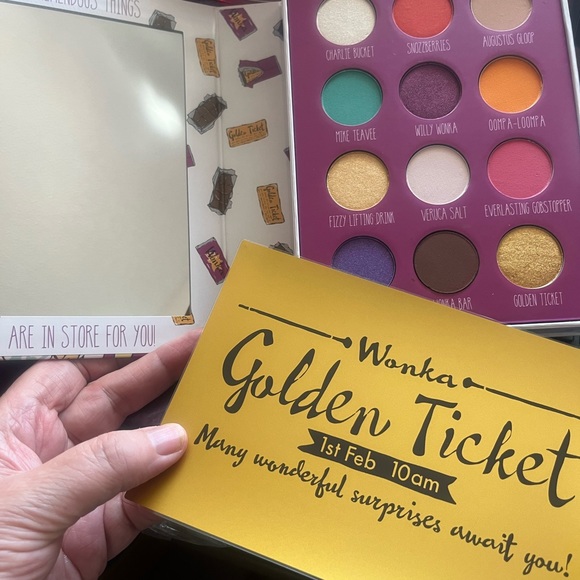 Storybook Cosmetics Makeup Brand New With Box Velveteen Pouch